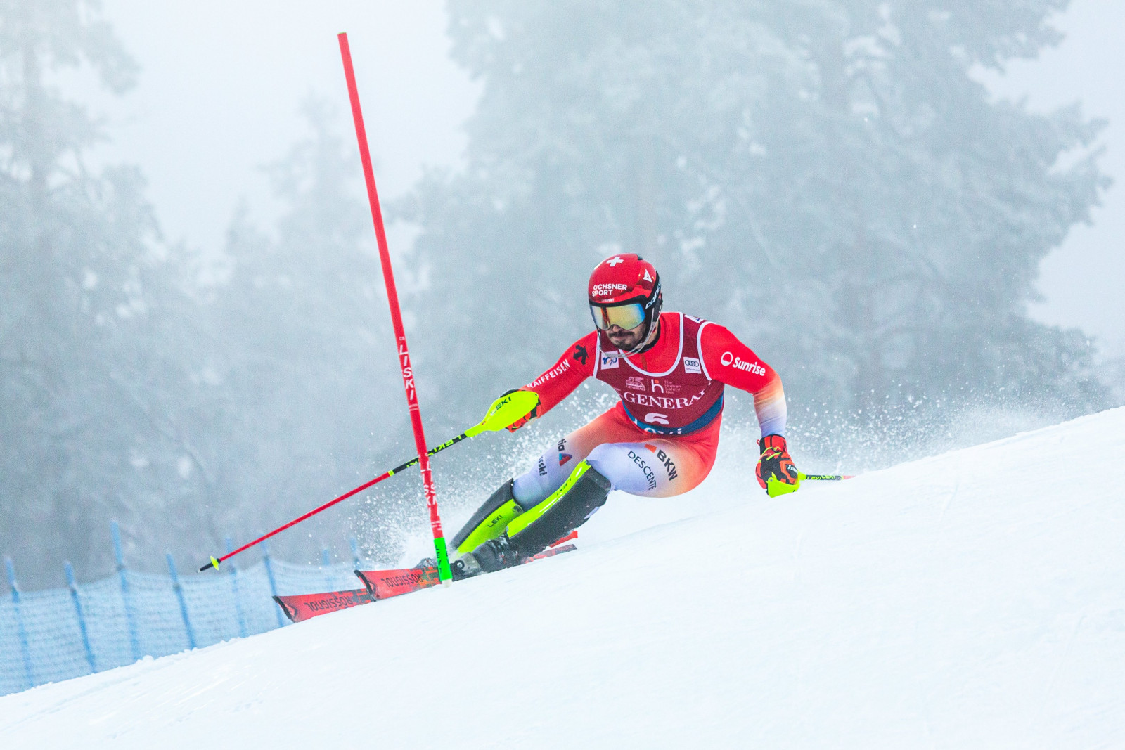 Val d’Isère : Meillard s’offre la première place d’un triplé suisse