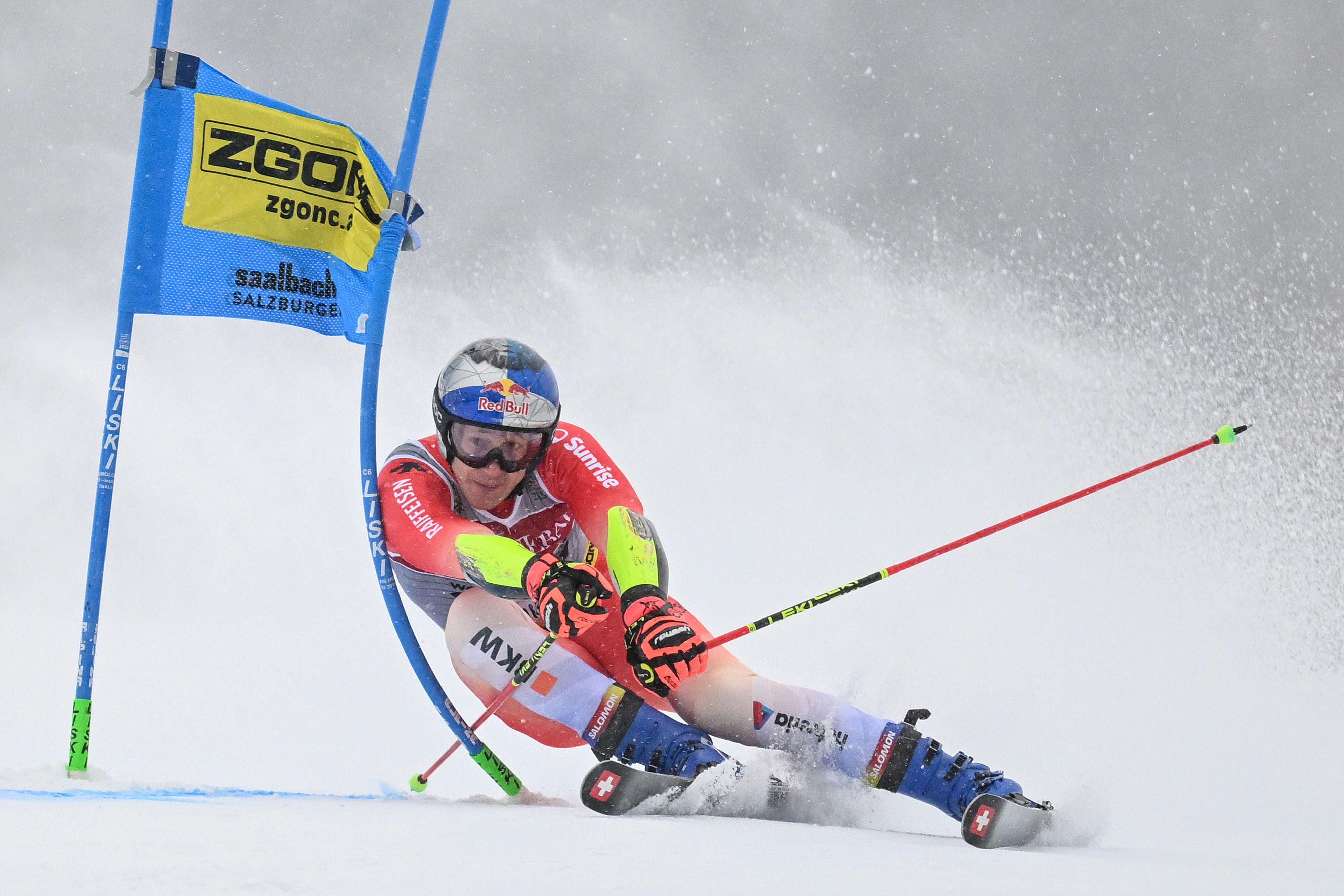 Sölden : Marco Odermatt impose sa loi dans la tempête, Schwarz de retour